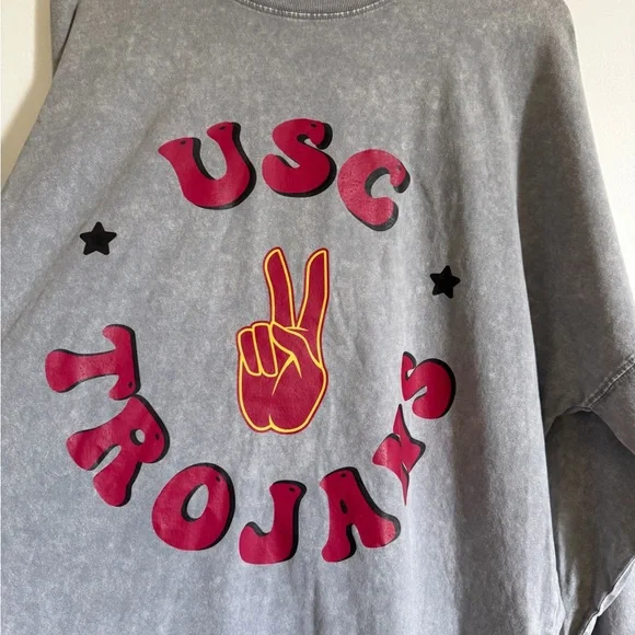NWT Gameday Couture Gray USC Trojans Playing Around Faded Long Sleeve T-Shirt - Picture 4 of 7